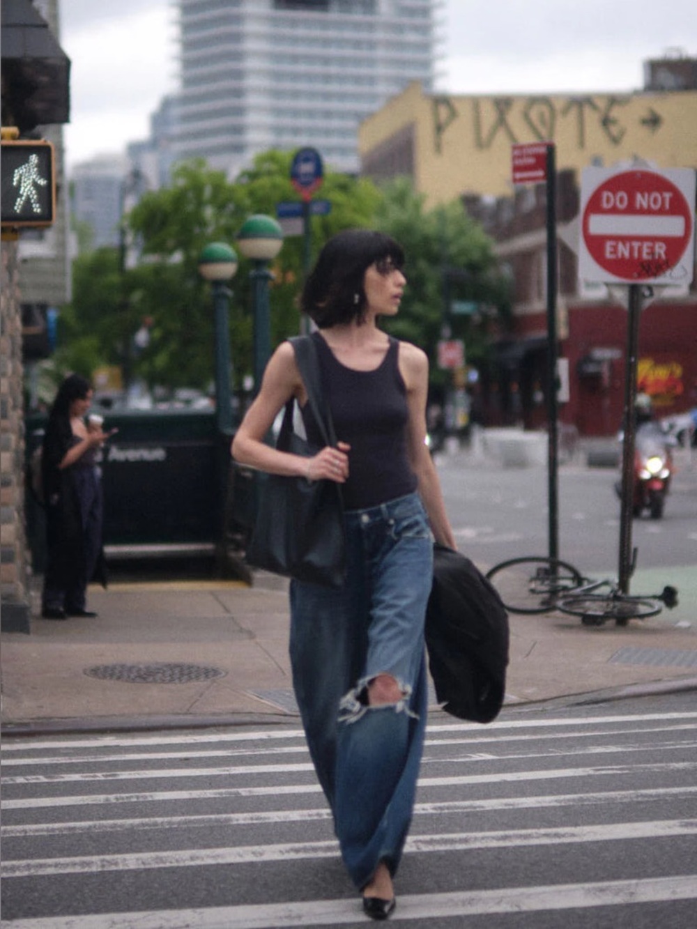 AMO Distressed Wide-Leg Mid-Blue Jeans - Picture 5 of 14